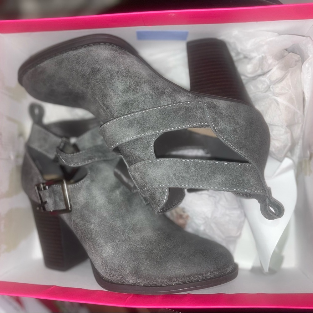 Ankle Booties - Picture 3 of 5